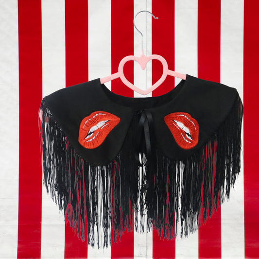 Crimson Kiss Detachable Collar