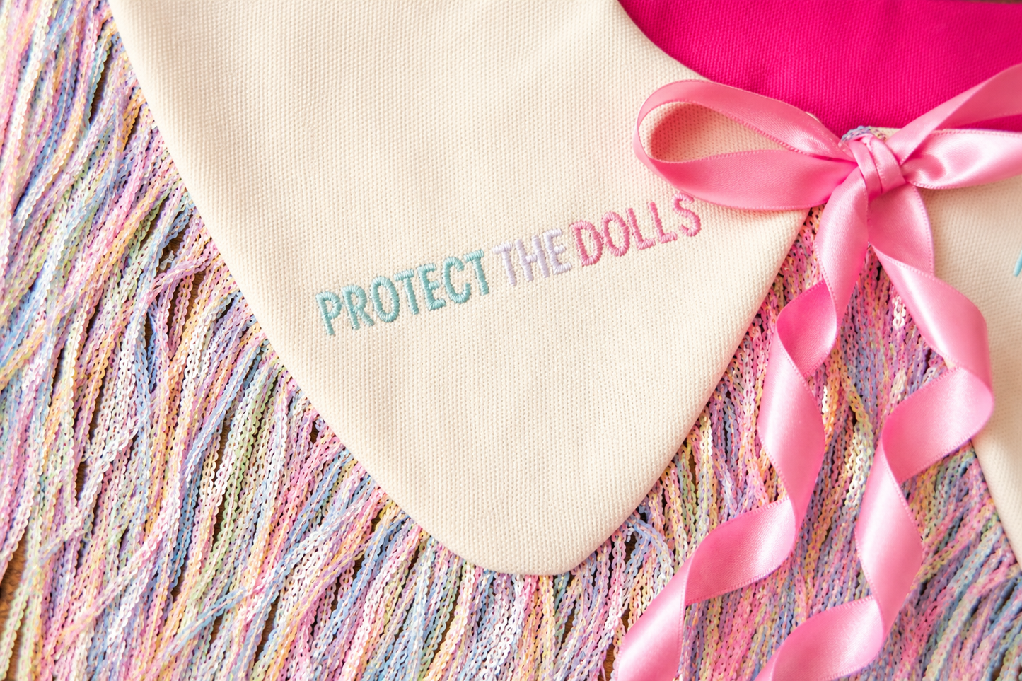Protect The Dolls Detachable Collar