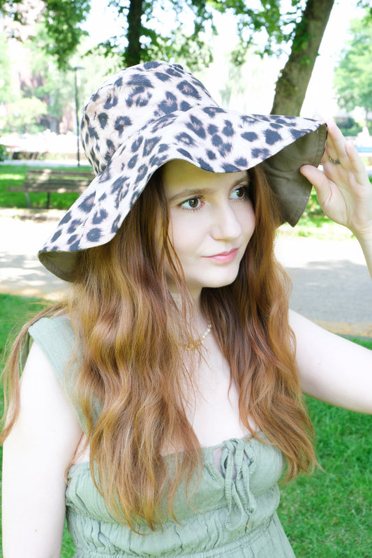 Kitty Sunhat