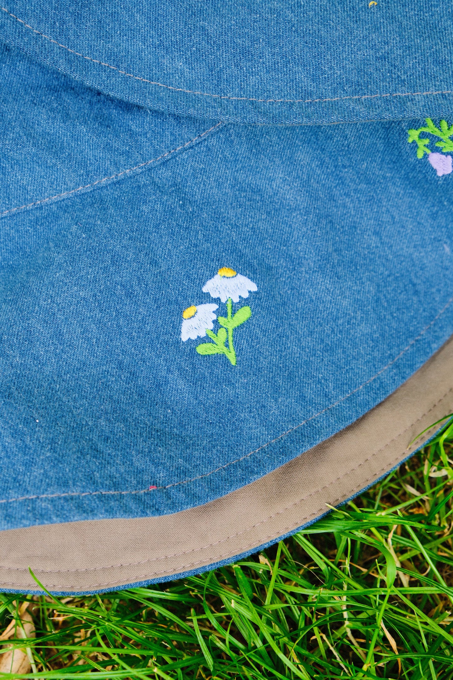 Sunhat with Mini Embroidered Flowers